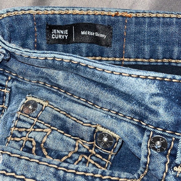 ‼️SOLD‼️True Religion Big T & Super T Stitch | Jennie Curvy Jeans - Picture 7 of 8